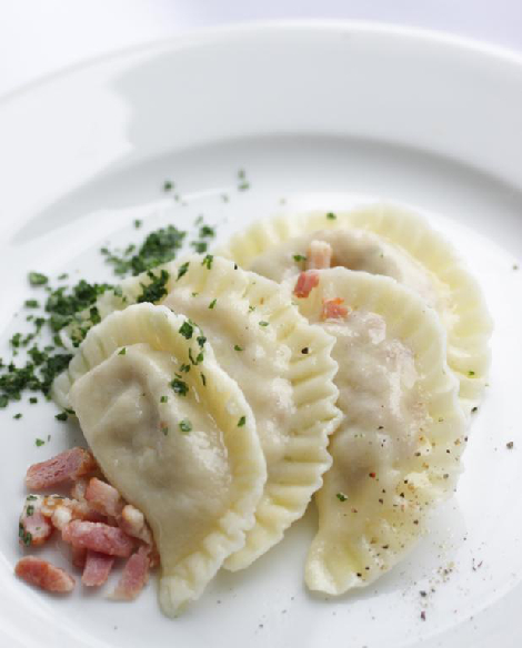 What to eat in Poland : pierogi