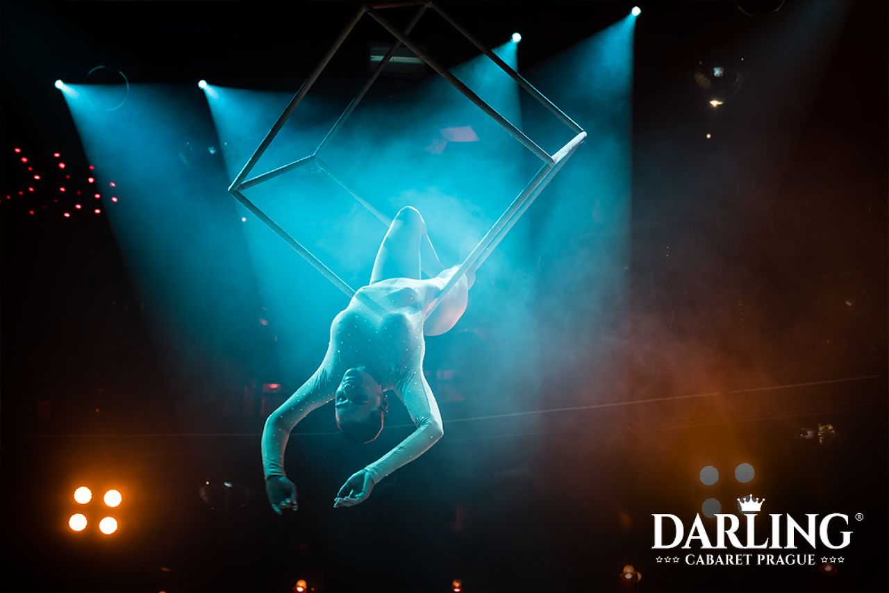 Photo 4 of Darling Cabaret 