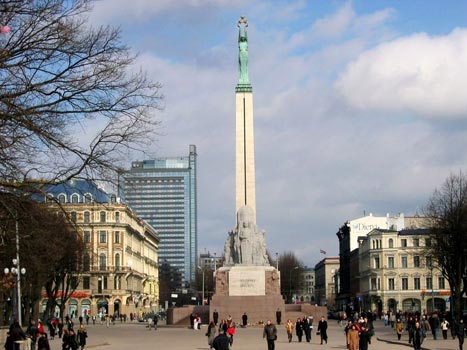 Explore the Central District of Riga