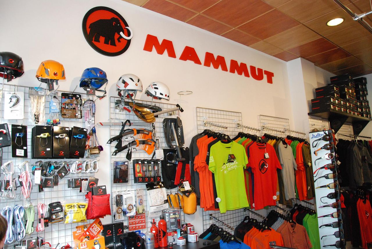 Photo 1 of Mammut